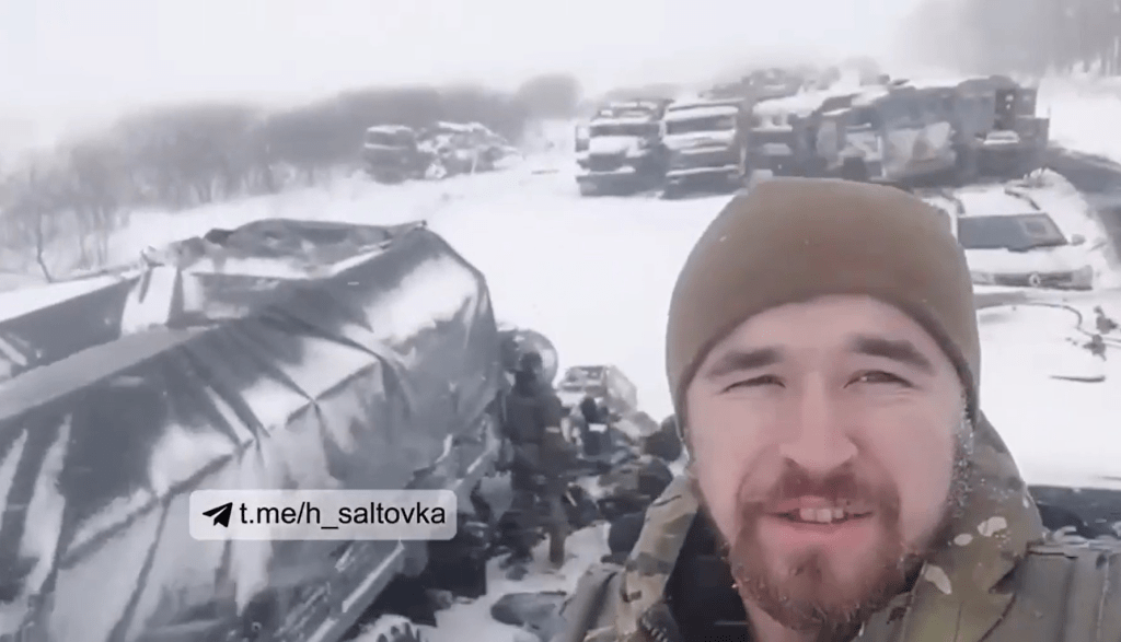 Под Харьковом лежат горы разбитой техники русских&nbsp;оккупантов